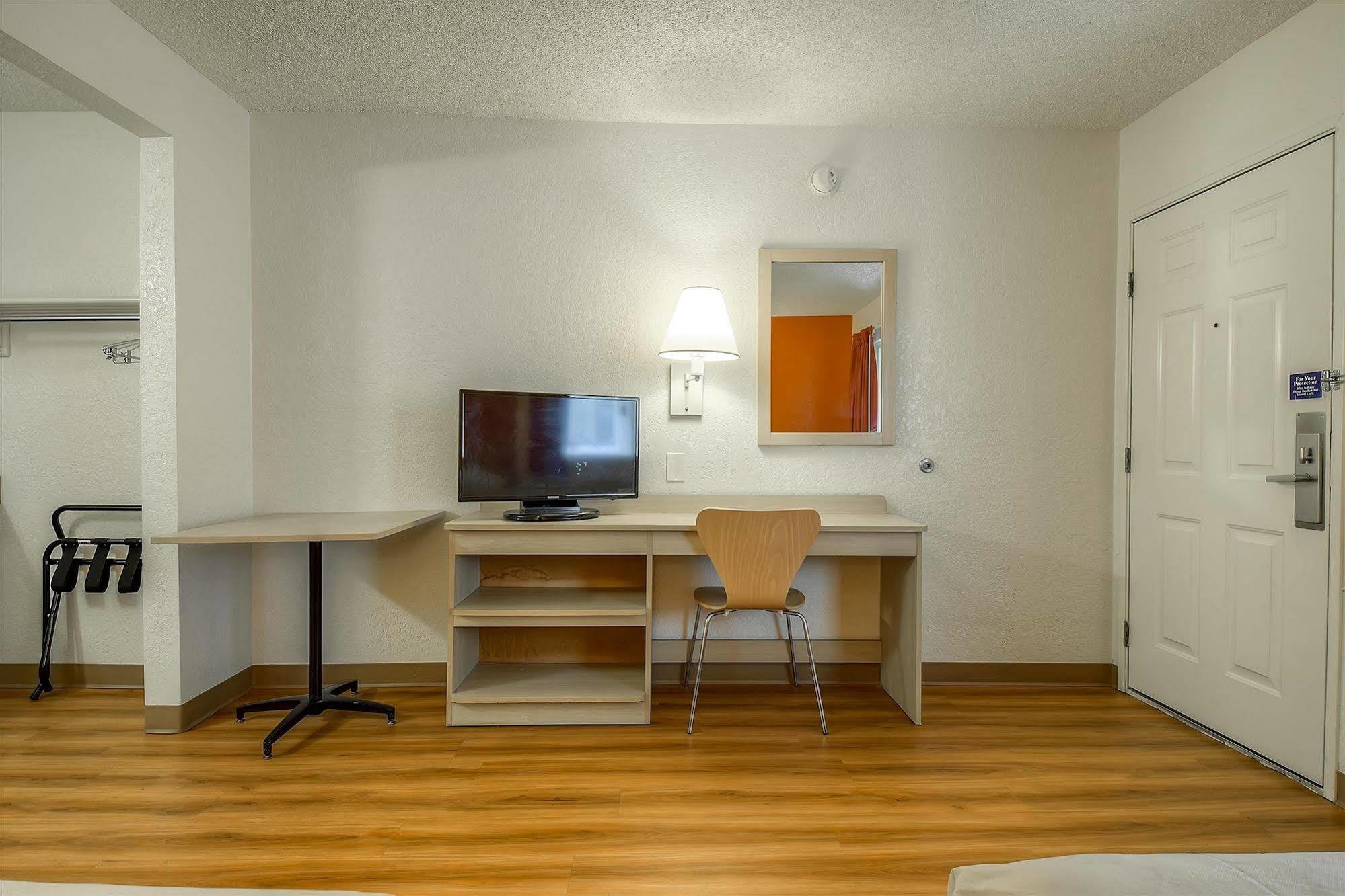 Motel 6-Norwalk, Ca - Los Angeles エクステリア 写真