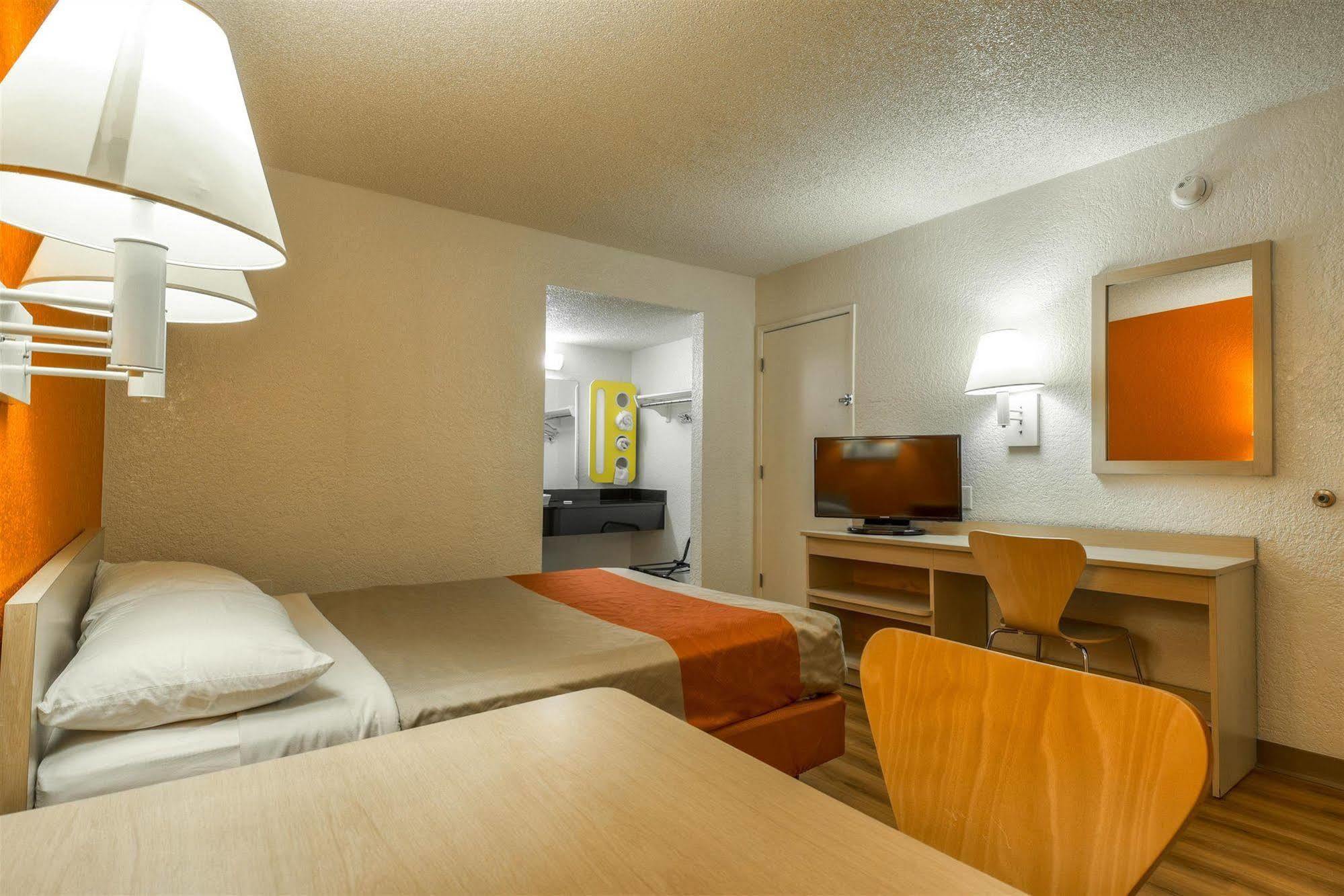 Motel 6-Norwalk, Ca - Los Angeles エクステリア 写真